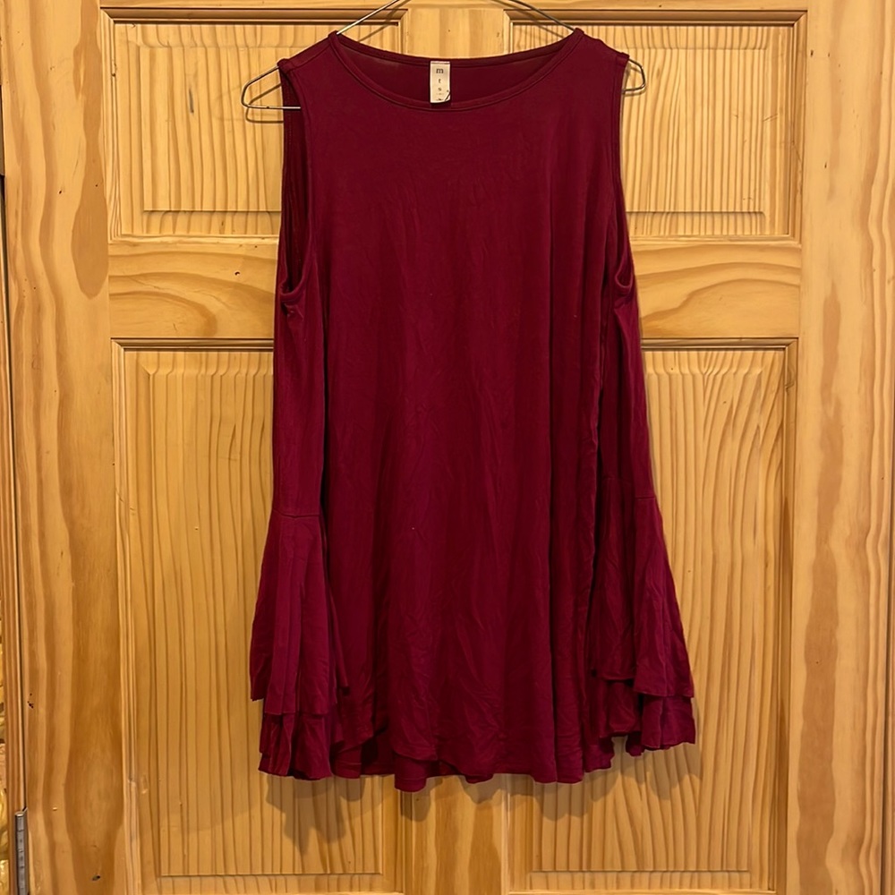 Ladies MTS burgundy shirt size M